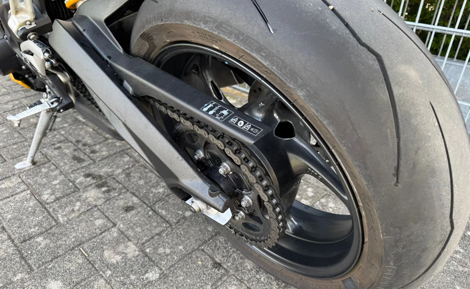 Angebot Triumph Street Triple 765 RS Bild 11: Angebot Triumph Street Triple 765 RS