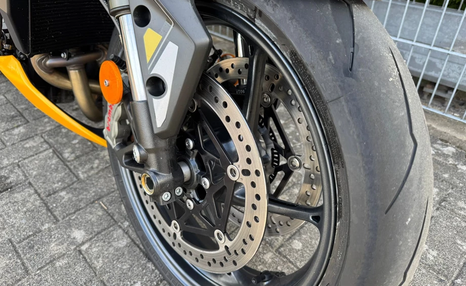 Angebot Triumph Street Triple 765 RS Bild 5: Angebot Triumph Street Triple 765 RS