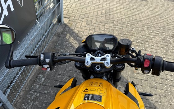 Gebrauchtmotorrad Triumph Street Triple 765 RS - Bild 6