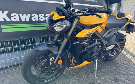 Gebrauchtmotorrad Triumph Street Triple 765 RS - Bild 8