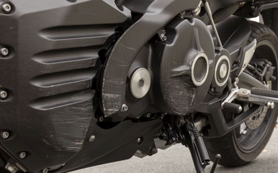 Gebrauchtmotorrad Yamaha MT-01 - Bild 8 Gebrauchtmotorrad Yamaha MT-01 - Bild 8