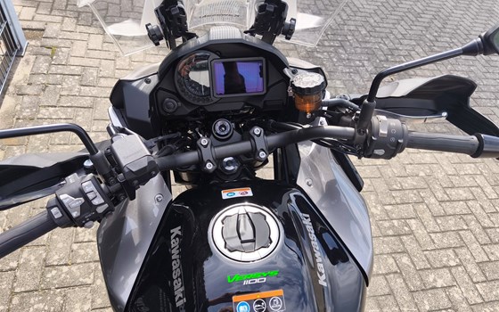 Gebrauchtmotorrad Kawasaki Versys 1100 SE - Bild 5