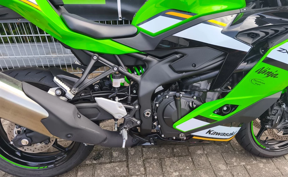 Angebot Kawasaki Ninja ZX-4RR Bild 3: Angebot Kawasaki Ninja ZX-4RR