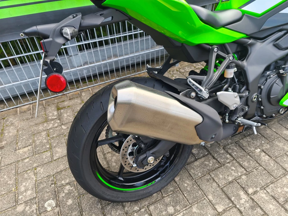 Angebot Kawasaki Ninja ZX-4RR Bild 4: Angebot Kawasaki Ninja ZX-4RR