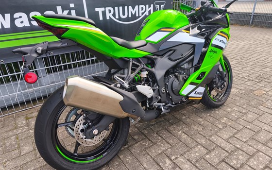Gebrauchtmotorrad Kawasaki Ninja ZX-4RR - Bild 5