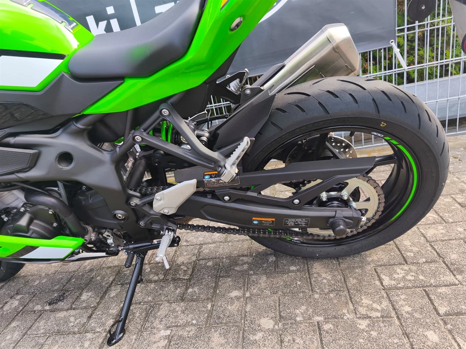 Angebot Kawasaki Ninja ZX-4RR Bild 9: Angebot Kawasaki Ninja ZX-4RR