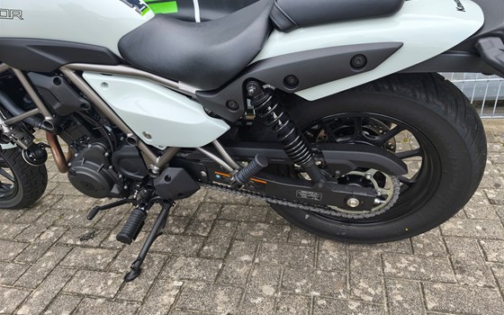 Gebrauchtmotorrad Kawasaki Eliminator 500 - Bild 7