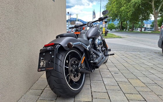 Gebrauchtmotorrad Harley-Davidson Softail Breakout FXSB - Bild 5 Gebrauchtmotorrad Harley-Davidson Softail Breakout FXSB - Bild 5