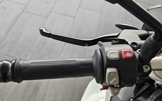 Gebrauchtmotorrad BMW F 800 R - Bild 8