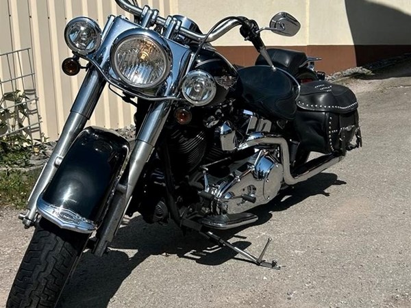 Gebrauchtmotorrad Harley-Davidson Softail Deluxe FLSTN