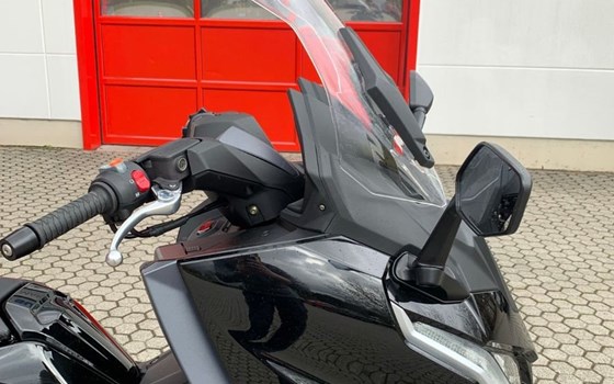 Neufahrzeug Kymco AK 550i ABS PREMIUM - Bild 12