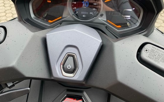 Neufahrzeug Kymco AK 550i ABS PREMIUM - Bild 9