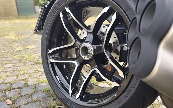 Neufahrzeug Ducati XDiavel V4 - Bild 7
