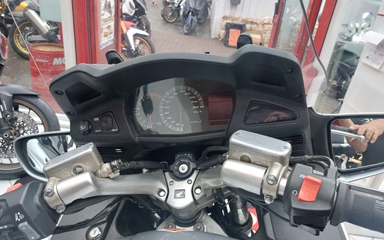 Gebrauchtmotorrad Honda ST 1300 Pan-European - Bild 3