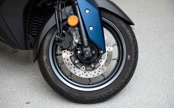 Gebrauchtmotorrad Yamaha XMAX 400 - Bild 11