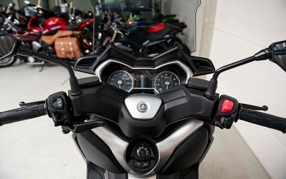 Gebrauchtmotorrad Yamaha XMAX 400 - Bild 7
