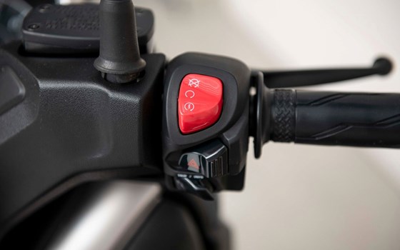 Gebrauchtmotorrad Yamaha XMAX 400 - Bild 9