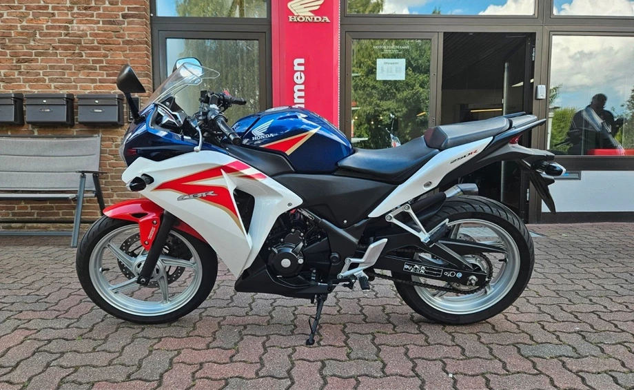 Offer Honda CBR 250 R Bild 1: Offer Honda CBR 250 R