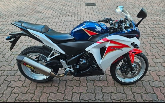 Gebrauchtmotorrad Honda CBR 250 R - Bild 5