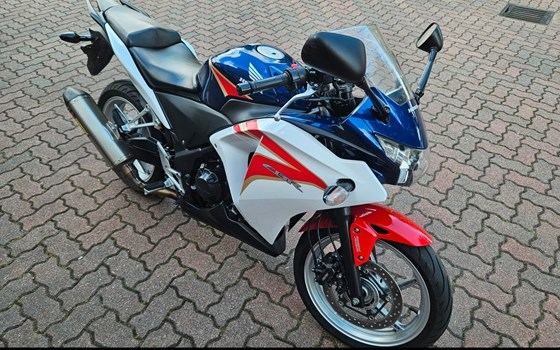 Gebrauchtmotorrad Honda CBR 250 R - Bild 6
