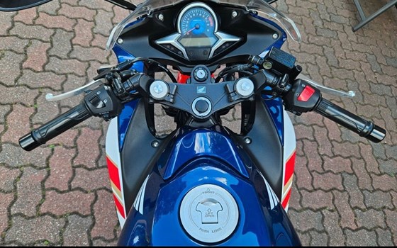 Gebrauchtmotorrad Honda CBR 250 R - Bild 8