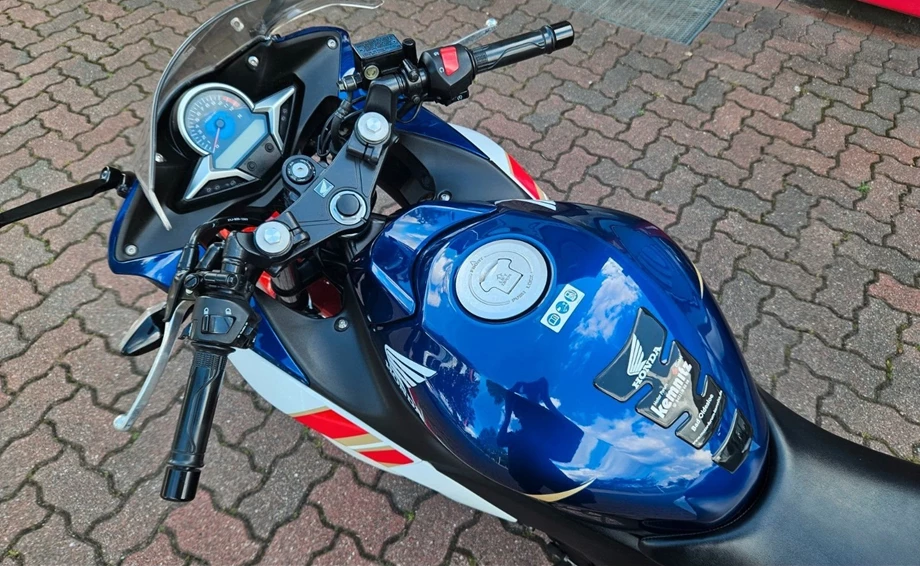 Offer Honda CBR 250 R Bild 9: Offer Honda CBR 250 R