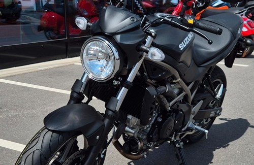 Neumotorrad Suzuki SV650