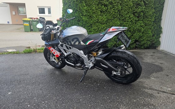 Gebrauchtmotorrad Aprilia Tuono V4 1100 RR - Bild 3 Gebrauchtmotorrad Aprilia Tuono V4 1100 RR - Bild 3