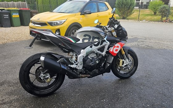 Gebrauchtmotorrad Aprilia Tuono V4 1100 RR - Bild 6 Gebrauchtmotorrad Aprilia Tuono V4 1100 RR - Bild 6