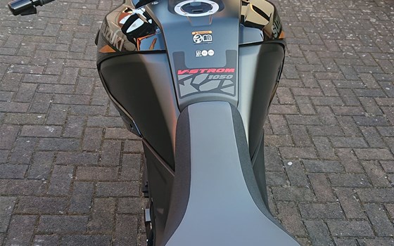 Gebrauchtmotorrad Suzuki V-Strom 1050 - Bild 11
