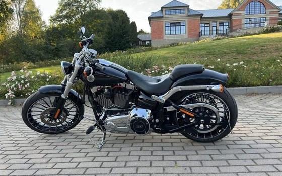Gebrauchtmotorrad Harley-Davidson Softail Breakout FXSB - Bild 4 Gebrauchtmotorrad Harley-Davidson Softail Breakout FXSB - Bild 4