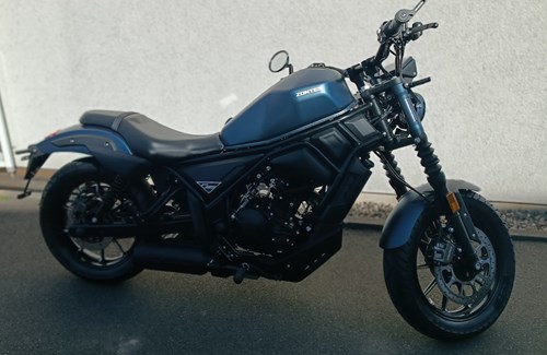 Neumotorrad Zontes 125C2