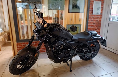 Neumotorrad Zontes 125C2