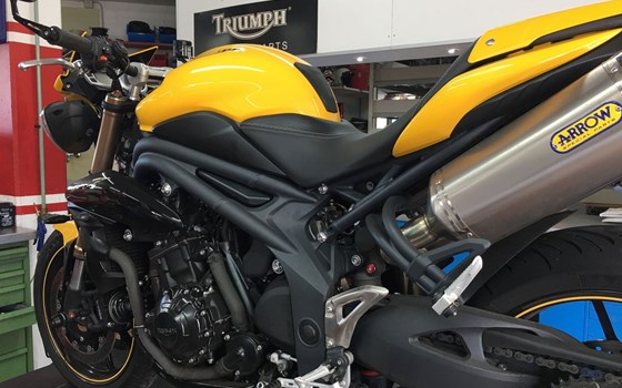 Motorrad Occasion Triumph Speed Triple 1050 - Bild 3