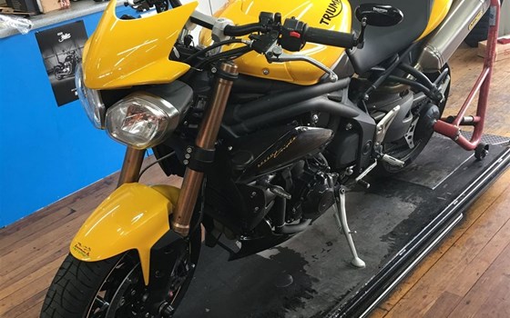 Motorrad Occasion Triumph Speed Triple 1050 - Bild 5
