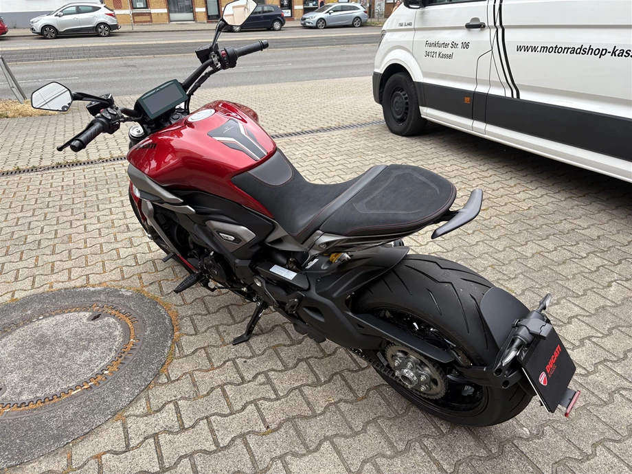 Angebot Ducati XDiavel V4 Bild 2: Angebot Ducati XDiavel V4