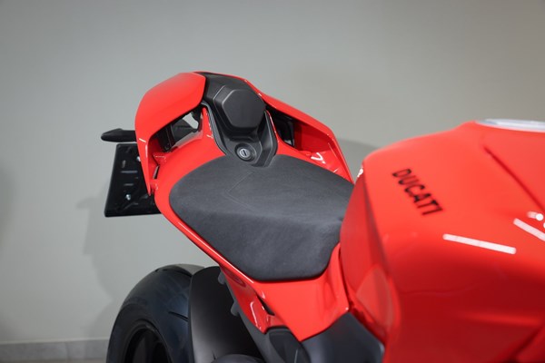Ducati Panigale V4 S (rot) - Bild 4