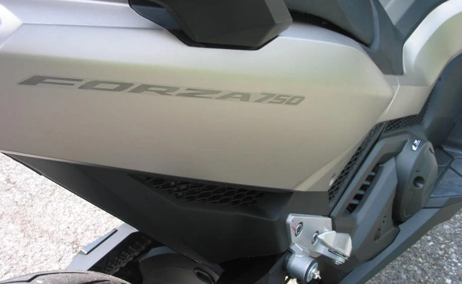 Offer Honda Forza 750 Bild 7: Offer Honda Forza 750