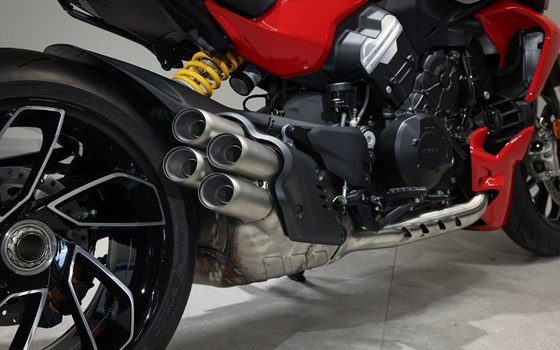 Neufahrzeug Ducati Diavel V4 - Bild 4 Neufahrzeug Ducati Diavel V4 - Bild 4