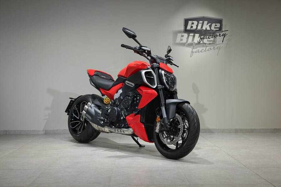 Ducati Diavel V4