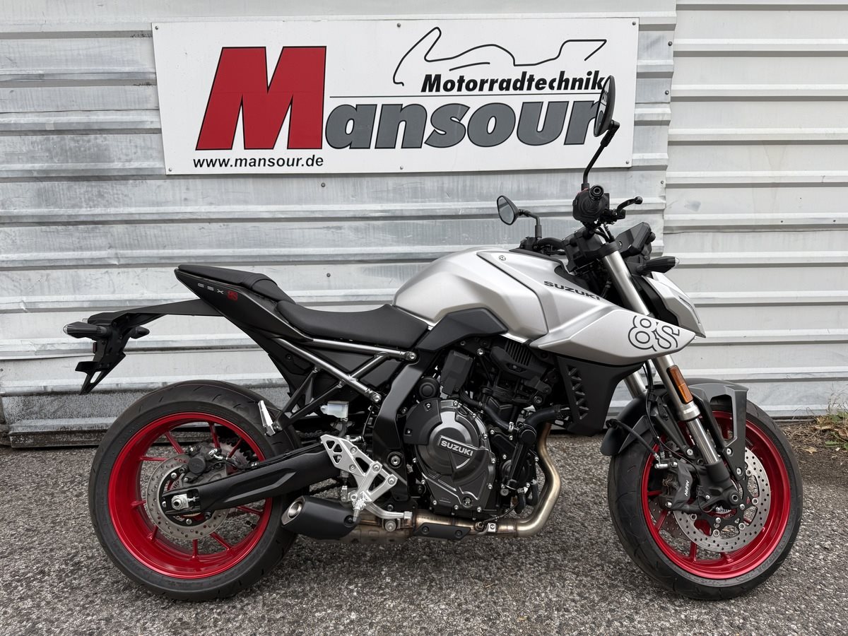 Suzuki GSX-8S
