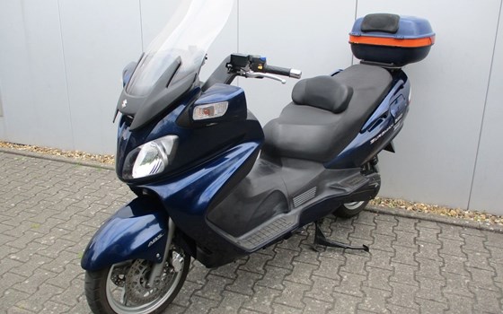 Gebrauchtmotorrad Suzuki Burgman 650 Executive - Bild 2