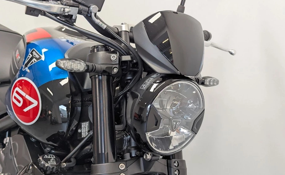 Angebot Triumph Trident 660 Triple Tribute Bild 6: Angebot Triumph Trident 660 Triple Tribute