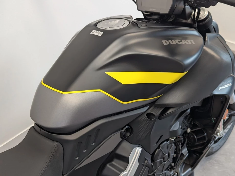 Angebot Ducati Diavel V4 Bild 6: Angebot Ducati Diavel V4