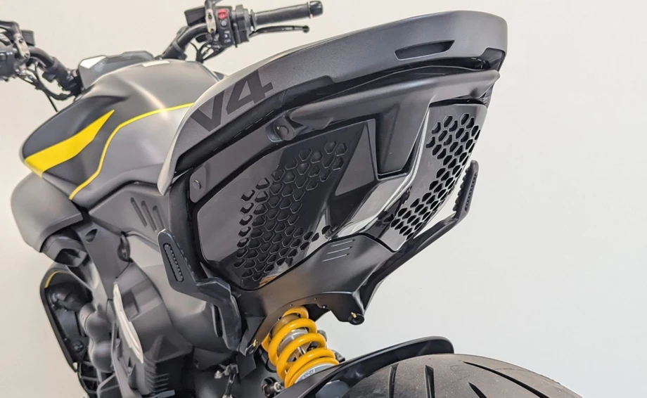 Angebot Ducati Diavel V4 Bild 8: Angebot Ducati Diavel V4
