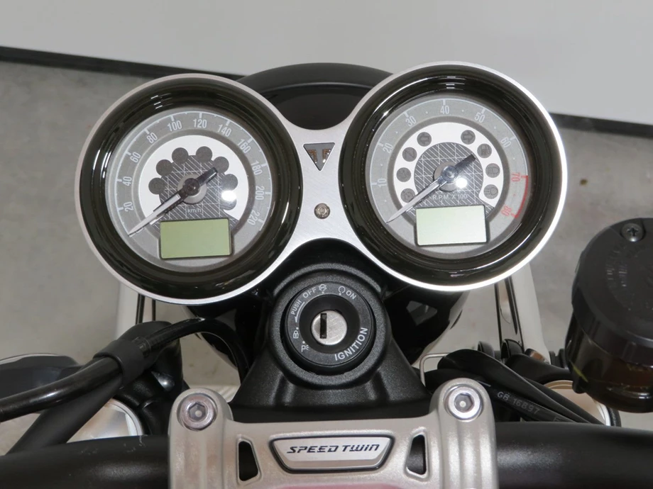 Angebot Triumph Speed Twin 1200 Bild 4: Angebot Triumph Speed Twin 1200
