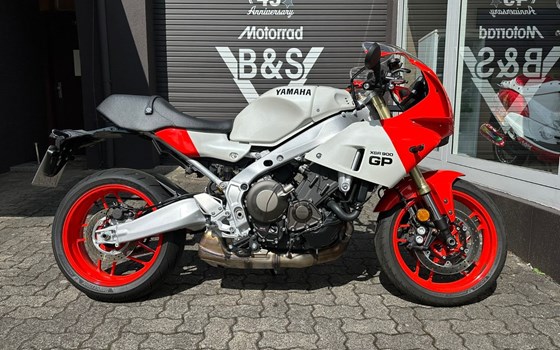 Gebrauchtmotorrad Yamaha XSR900 GP - Bild 1