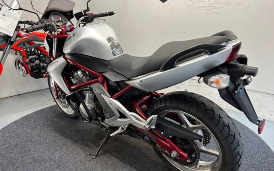 Gebrauchtmotorrad Kawasaki ER-6n - Bild 5