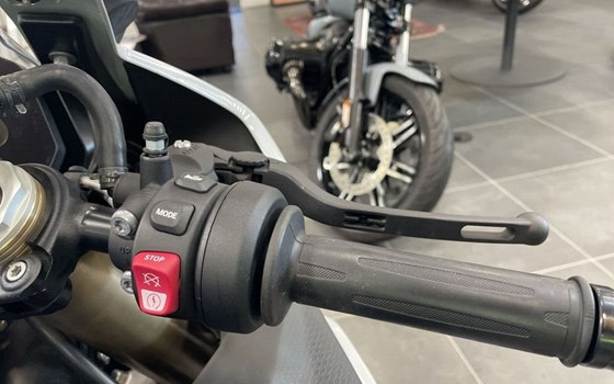 Gebrauchtmotorrad BMW S 1000 RR - Bild 12