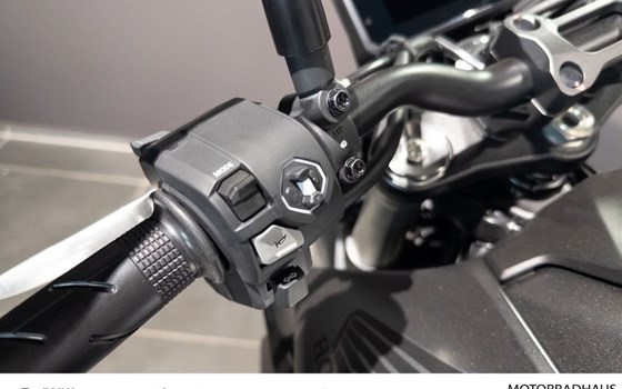 Gebrauchtmotorrad Honda CB1000 Hornet - Bild 7